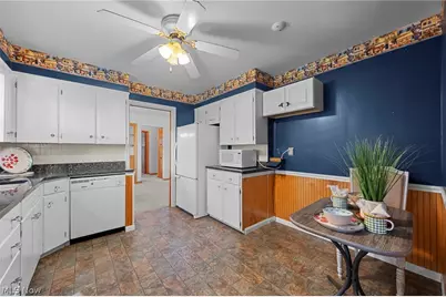 2588 17th Street, Cuyahoga Falls, OH 44223 - Photo 31