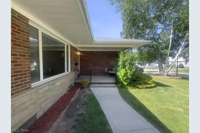 2588 17th Street, Cuyahoga Falls, OH 44223 - Photo 3