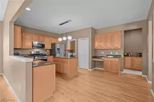 473 Wilmington Dr, Grandview Heights, OH 44147 - Photo 17
