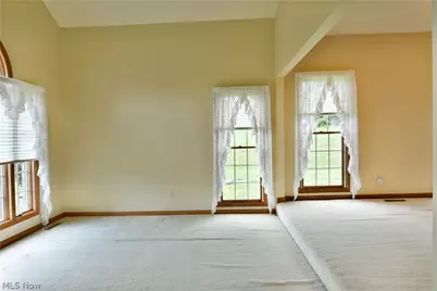 7581 Brookstone Place, Poland, OH 44514 - Photo 9