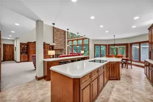 7282 Pinehill Rd, Concord Twp, OH 44077 - Photo 15