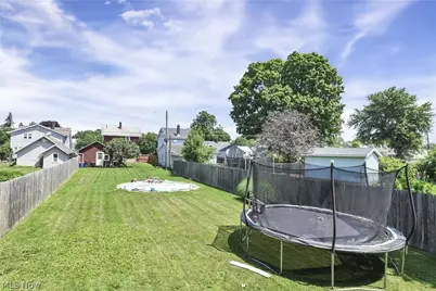 1944 E 45th Street, Ashtabula, OH 44004 - Photo 9