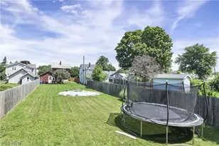 1944 E 45th St, Ashtabula, OH 44004 - Photo 9