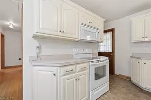 79 W 5th St, Frazeysburg, OH 43822 - Photo 9