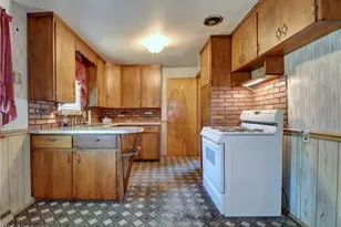 2933 Coventry Blvd NE, Canton, OH 44705 - Photo 13