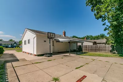31505 Daniel Drive, Willowick, OH 44095 - Photo 31
