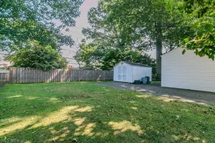 31505 Daniel Dr, Willowick, OH 44095 - Photo 29