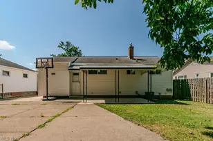 31505 Daniel Dr, Willowick, OH 44095 - Photo 25