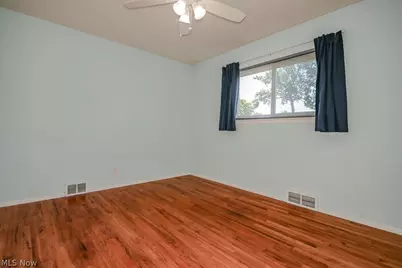 31505 Daniel Drive, Willowick, OH 44095 - Photo 15