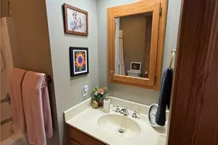 256 Clarence Dr SE, New Philadelphia, OH 44663 - Photo 17