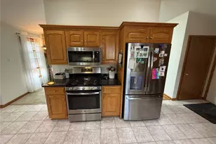 256 Clarence Dr SE, New Philadelphia, OH 44663 - Photo 7