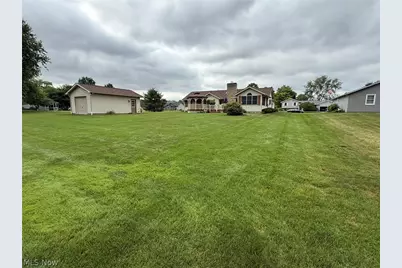 256 Clarence Drive SE, New Philadelphia, OH 44663 - Photo 47