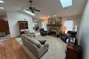 256 Clarence Dr SE, New Philadelphia, OH 44663 - Photo 3