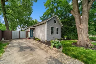 1615 Auburn Ave, Loveland, OH 44113 - Photo 1