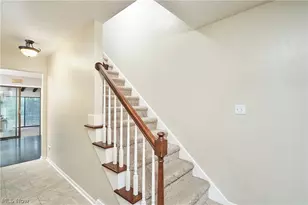 1756 Deepwood Dr, Akron, OH 44313 - Photo 17