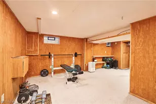 1756 Deepwood Dr, Akron, OH 44313 - Photo 31