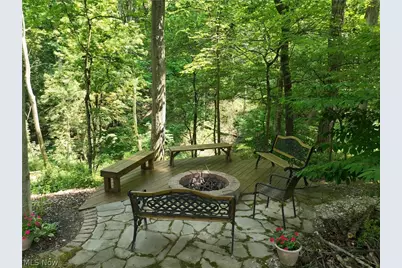 1756 Deepwood Drive, Akron, OH 44313 - Photo 45