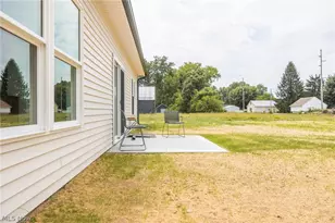 589 S 12th St, Coshocton, OH 43812 - Photo 29