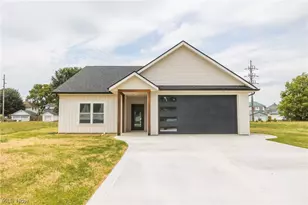 589 S 12th St, Coshocton, OH 43812 - Photo 25