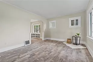616 Tallmadge Rd, Cuyahoga Falls, OH 44221 - Photo 9