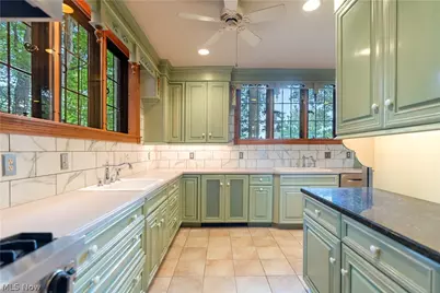 2421 Brentwood Road NW, Canton, OH 44708 - Photo 17
