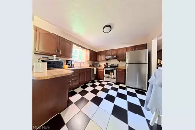 112 Berry Lane, Marietta, OH 45750 - Photo 7