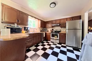 112 Berry Ln, Marietta, OH 45750 - Photo 7