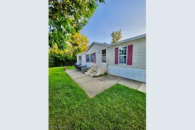 6390 Linda Lane, Ravenna, OH 44266 - Photo 1