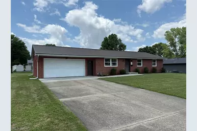 1038 2nd Street SW, New Philadelphia, OH 44663 - Photo 3