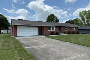 1038 2nd St SW, New Philadelphia, OH 44663 - Photo 3