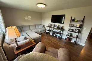 1038 2nd St SW, New Philadelphia, OH 44663 - Photo 5