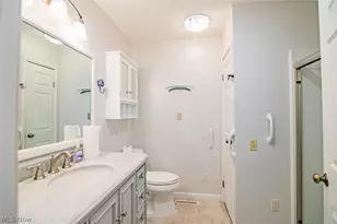 700 Victoria Ave, Williamstown, WV 26187 - Photo 25