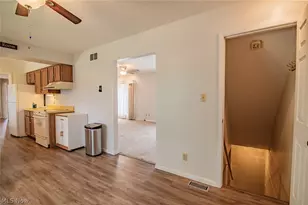 700 Victoria Ave, Williamstown, WV 26187 - Photo 15