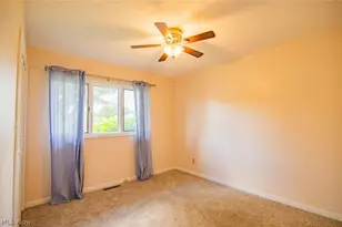 700 Victoria Ave, Williamstown, WV 26187 - Photo 35