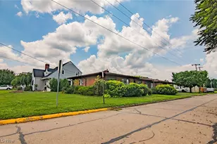 700 Victoria Ave, Williamstown, WV 26187 - Photo 5