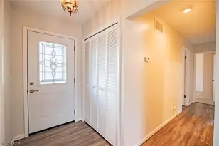 700 Victoria Ave, Williamstown, WV 26187 - Photo 9