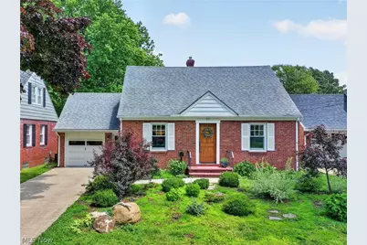 880 Sandusky Street, Conneaut, OH 44030 - Photo 1