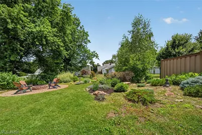 880 Sandusky Street, Conneaut, OH 44030 - Photo 31