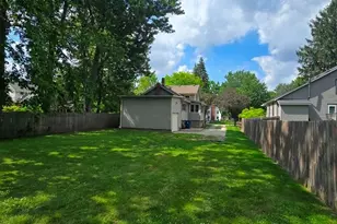 116 Pleasant St, Wellington, OH 44090 - Photo 7