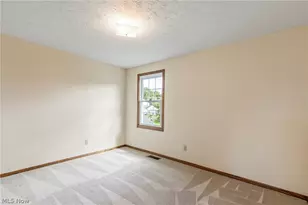 906 Southmoor Cir NE, Canton, OH 44721 - Photo 39