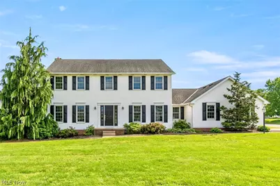 906 Southmoor Circle NE, Canton, OH 44721 - Photo 1