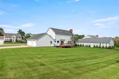 906 Southmoor Circle NE, Canton, OH 44721 - Photo 5