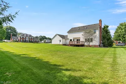 906 Southmoor Circle NE, Canton, OH 44721 - Photo 3