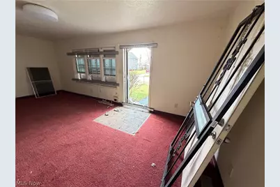 9342 Mount Auburn Avenue, Loveland, OH 44104 - Photo 3