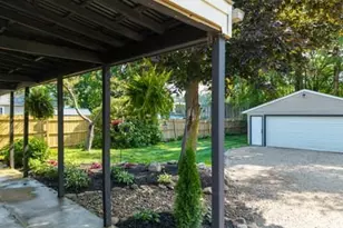 221 Ohio Ave, Wadsworth, OH 44281 - Photo 19