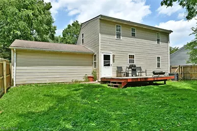 906 Elizabeth Court, Cuyahoga Falls, OH 44221 - Photo 7