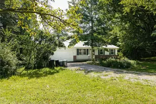 8061 Yoder Rd, Seville, OH 44273 - Photo 3