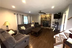 12096 Baumhart Rd, Amherst, OH 44001 - Photo 17