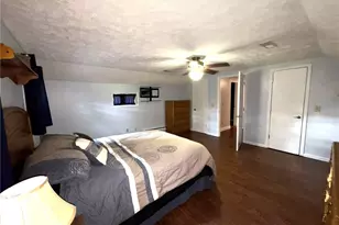 12096 Baumhart Rd, Amherst, OH 44001 - Photo 11