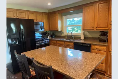 12096 Baumhart Road, Amherst, OH 44001 - Photo 21
